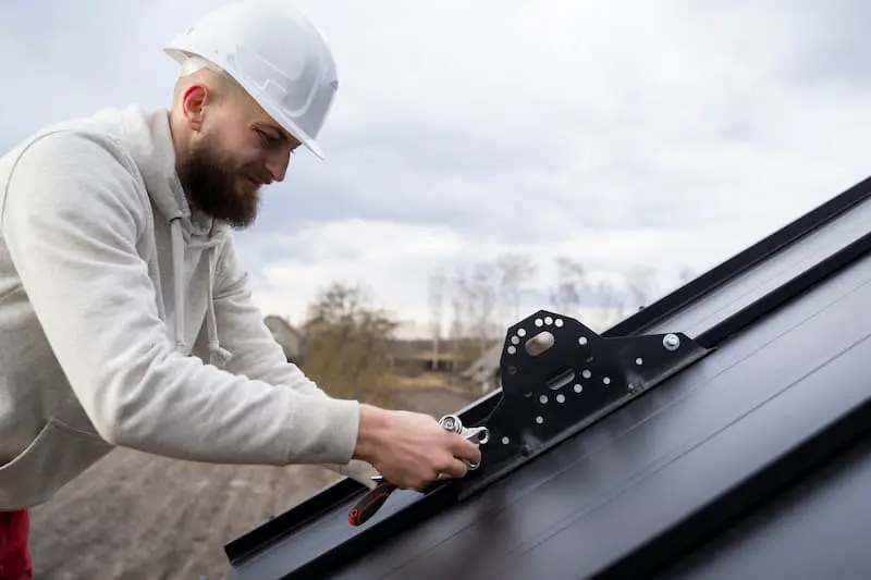 Benefits and Drawbacks of Replacing Half Your Roof