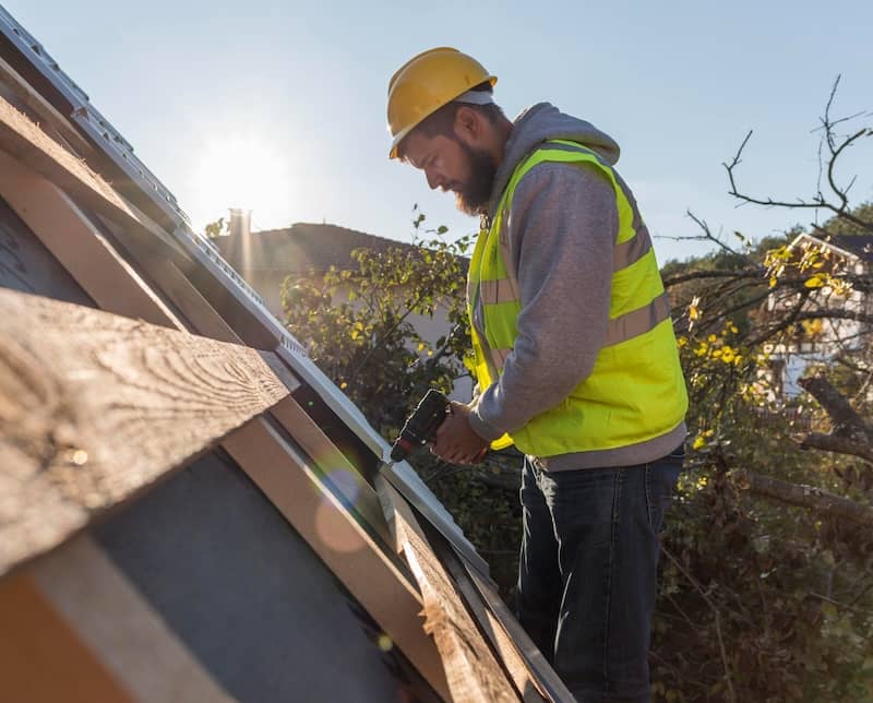 Why You Should Hire Experts for Roof Repair
