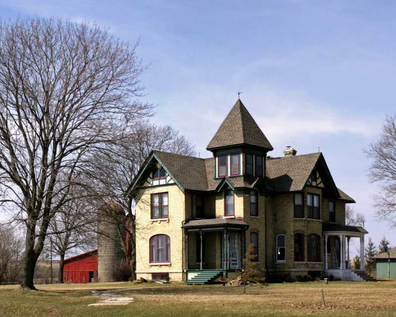 Best Practices for Roof Replacement on Historic Homes