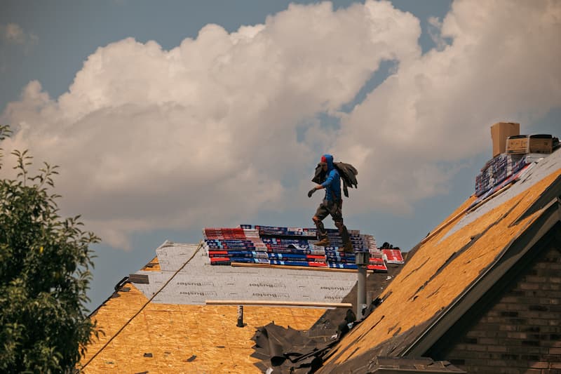 Comparing Roofing Contractors in Provo? Ask About Warranty Length