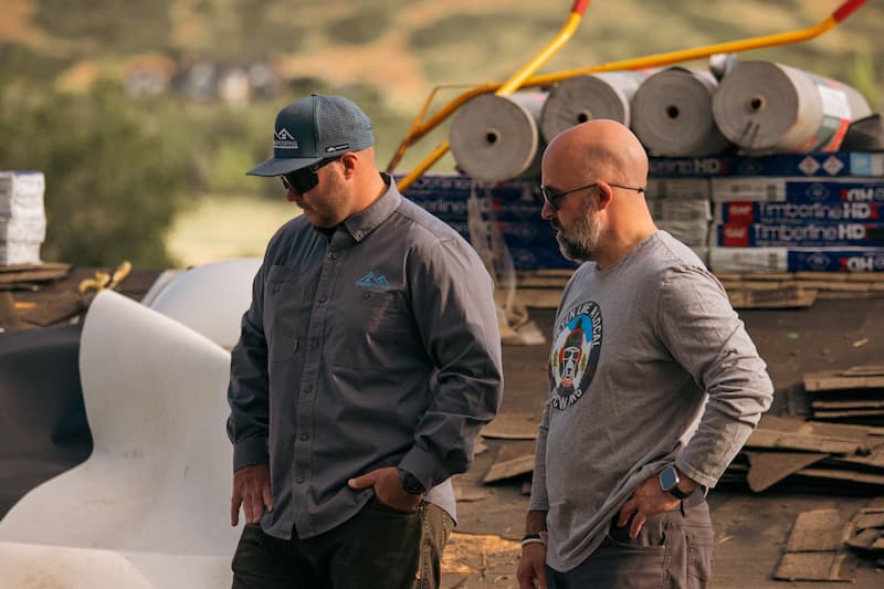 What Customer Reviews Really Reveal About a Roofing Contractor